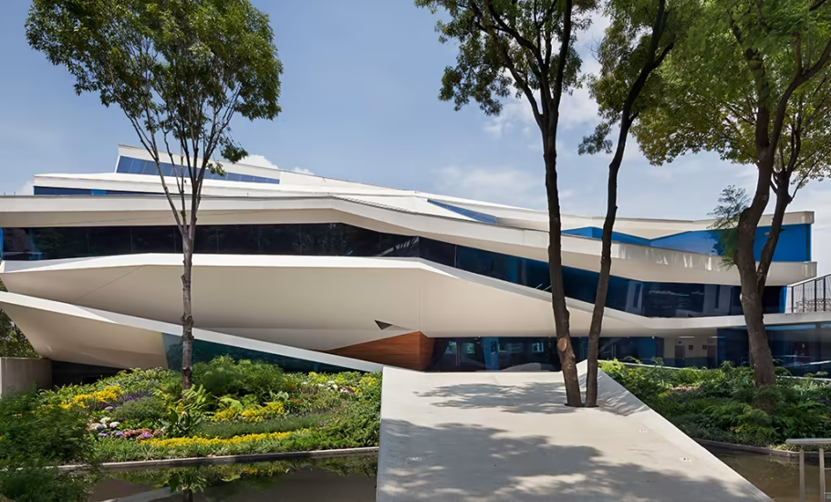 Exterior El Cantoral Exterior