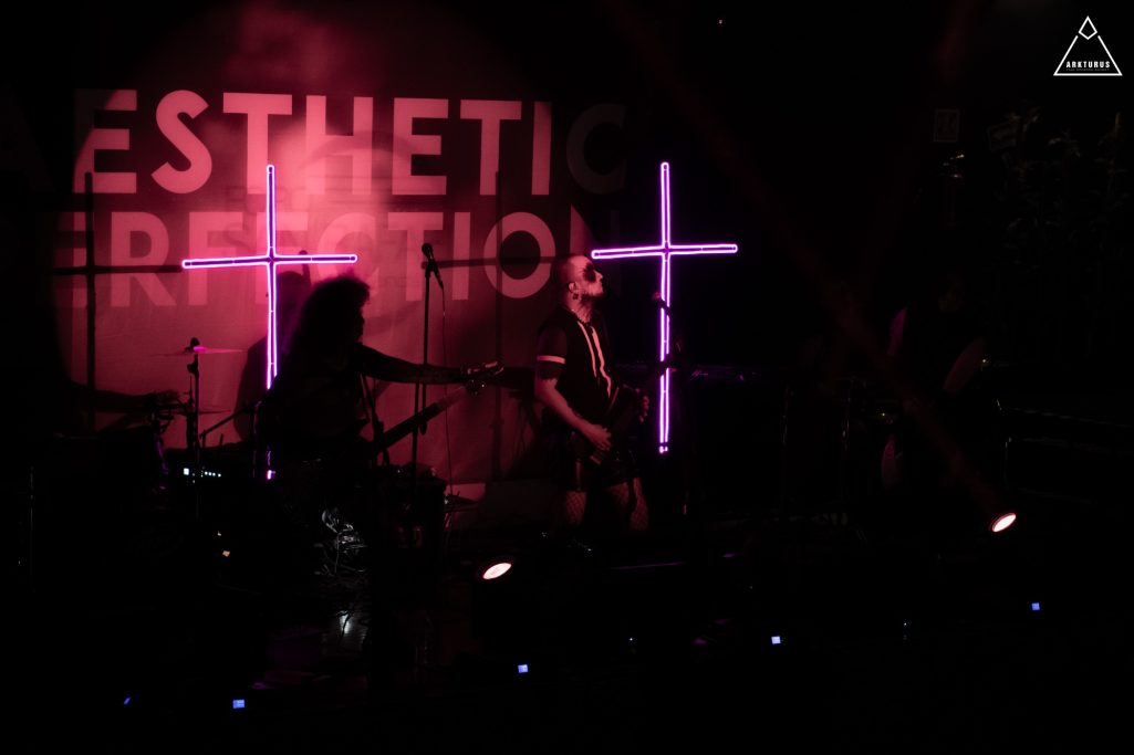 Larva en el Show de Aesthetic Perfection 2024